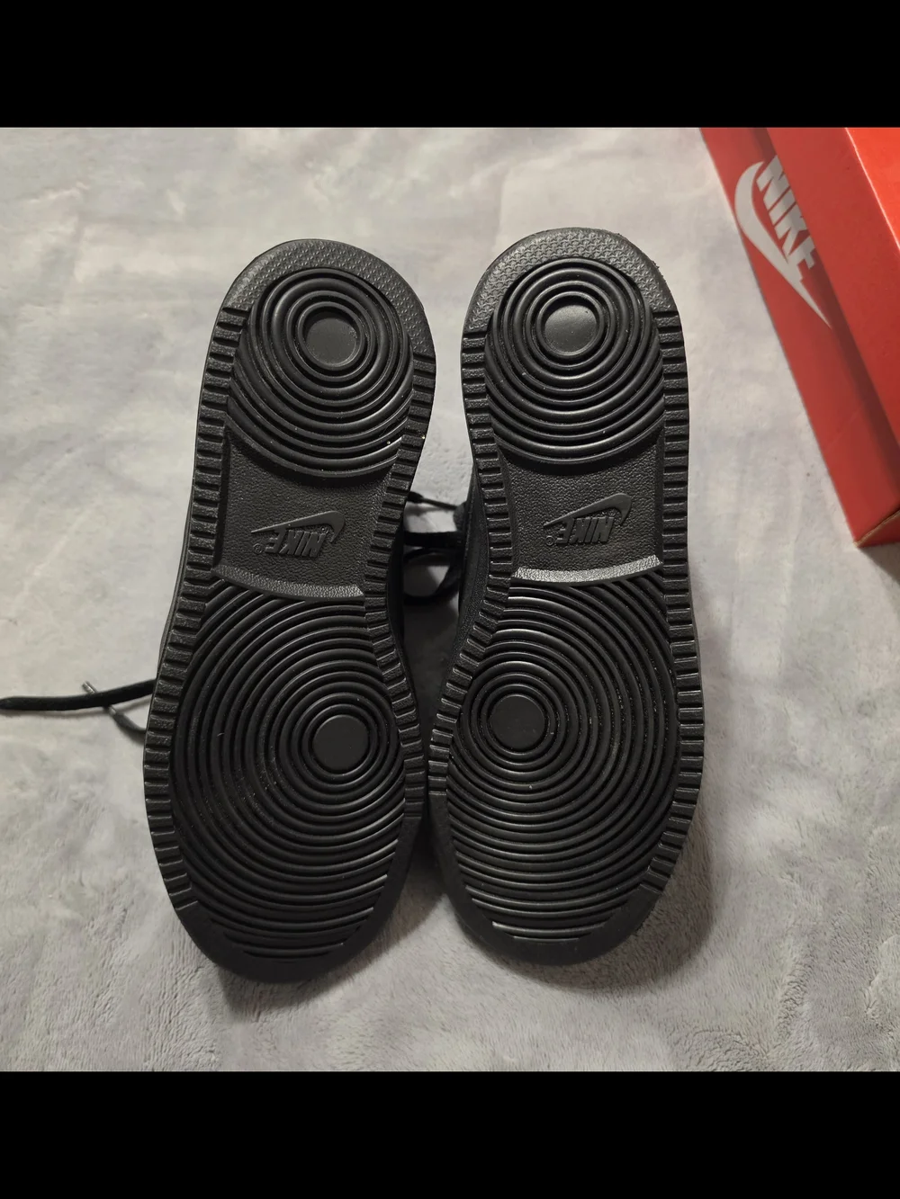 Nike Kids Black High-Top Sneakers with Swoosh SIZE 6Y